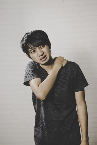 Treating Shoulder Pain
Photo by <a href="https://unsplash.com/@javaistan?utm_source=unsplash&utm_medium=referral&utm_content=creditCopyText">Afif Kusuma</a> on <a href="https://unsplash.com/s/photos/shoulder-pain?utm_source=unsplash&utm_medium=referral&utm_content=creditCopyText">Unsplash</a>
  